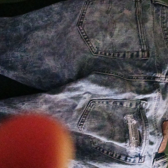 American Eagle Jean's - Picture 4 of 4